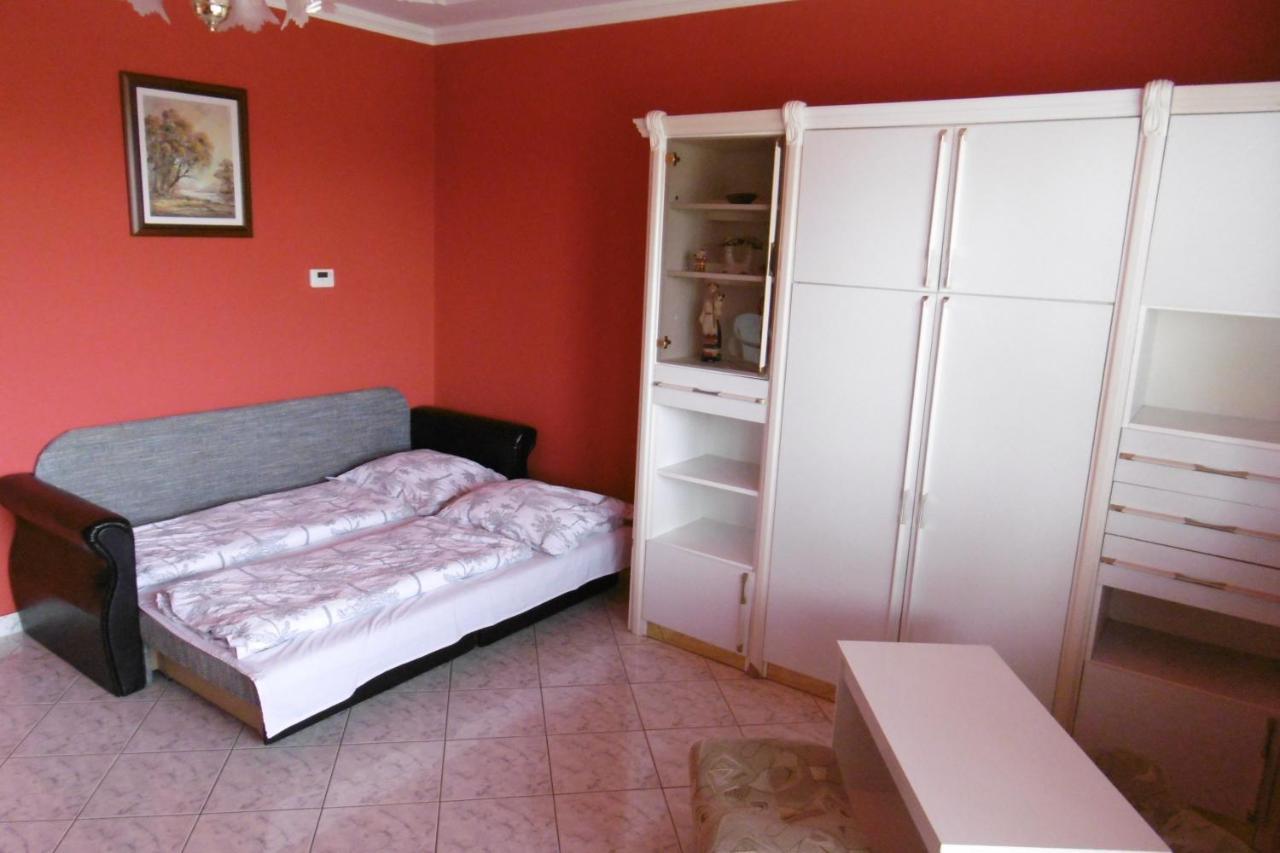 Lala Apartmanok Balatonboglár Buitenkant foto